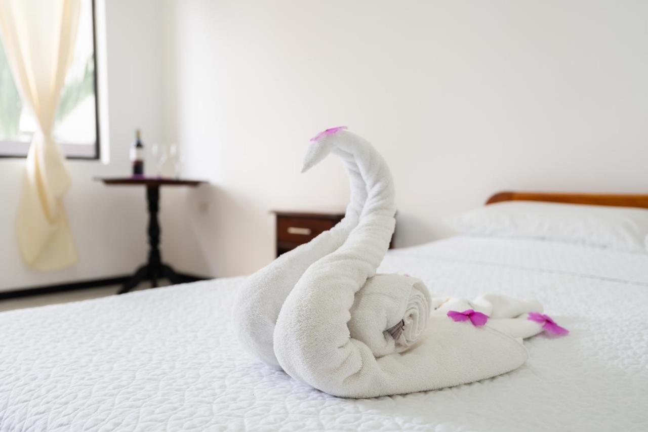 Hotel Pelican Bay بويرتو أيورا المظهر الخارجي الصورة