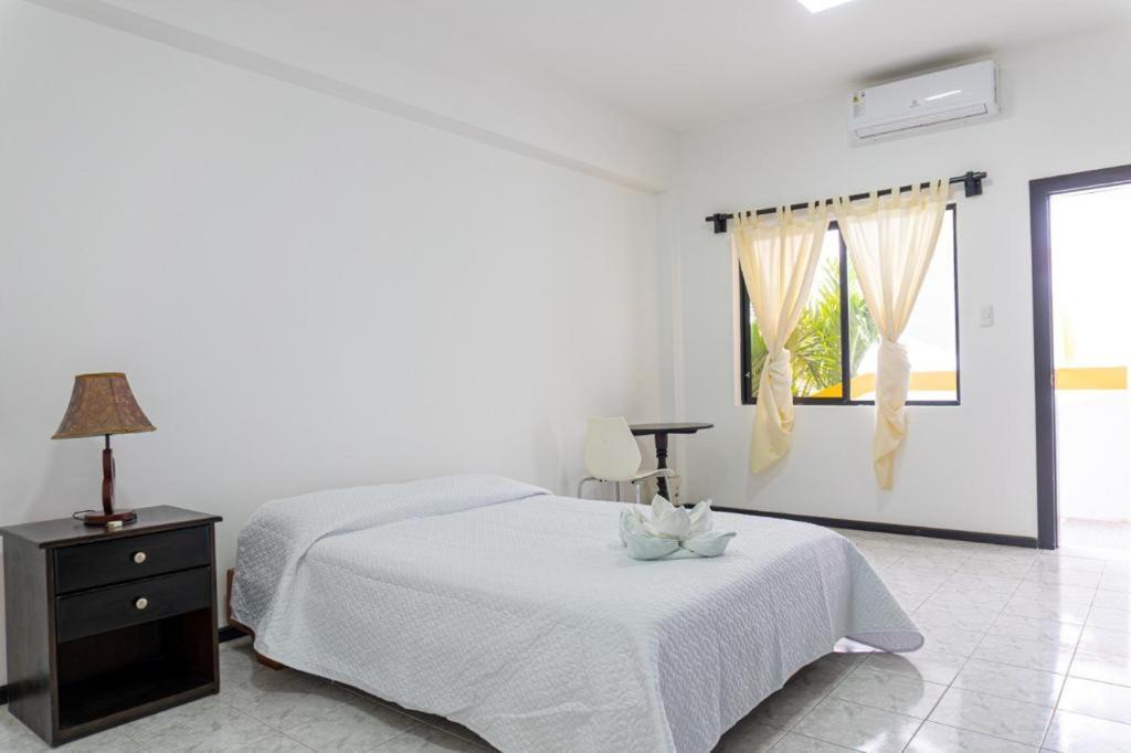 Hotel Pelican Bay بويرتو أيورا المظهر الخارجي الصورة