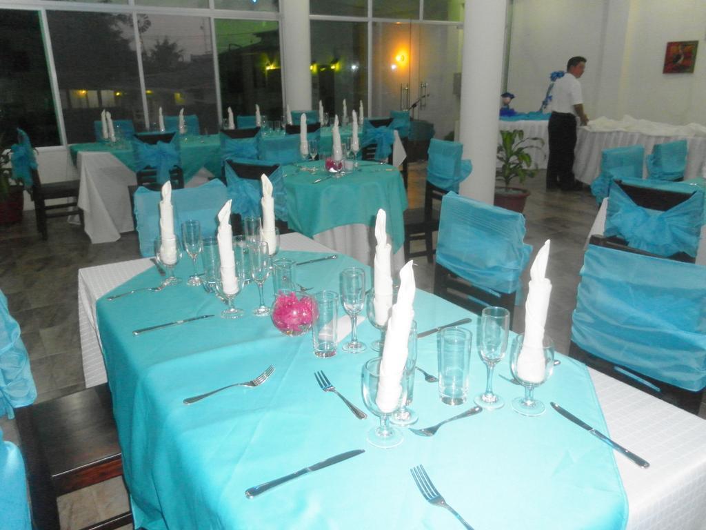 Hotel Pelican Bay بويرتو أيورا المظهر الخارجي الصورة